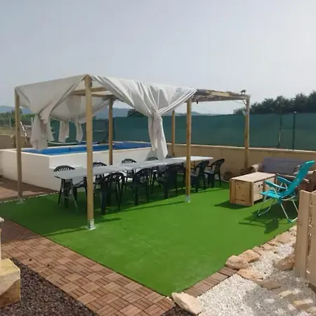 Villa Oasis Relax Piscina, Jacuzzi Y Espacio Mascotas *